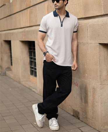 Beige Contrast Collar Zipper T-Shirt