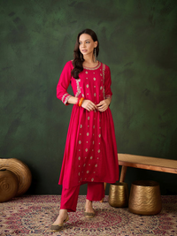 Womens Red Designer Solid Stylish Kurti Set