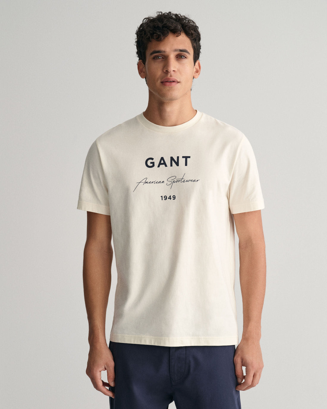 men cream printed round neck short sleeves t-shirt