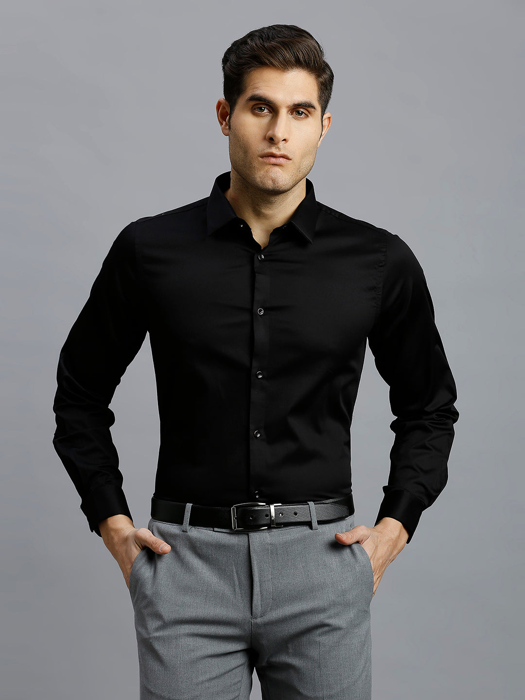 Black Solid  Slim Fit Formal Full Sleeve Shirt