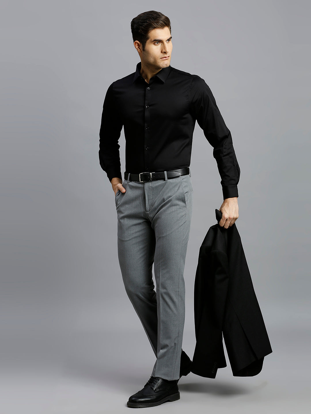 Black Solid  Slim Fit Formal Full Sleeve Shirt