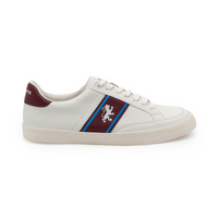 Casual sneakers