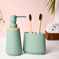 2Pcs Green Polyresin Bathroom Set
